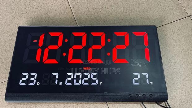 Decorative Calendar Digital Wall Clock · Photo 4