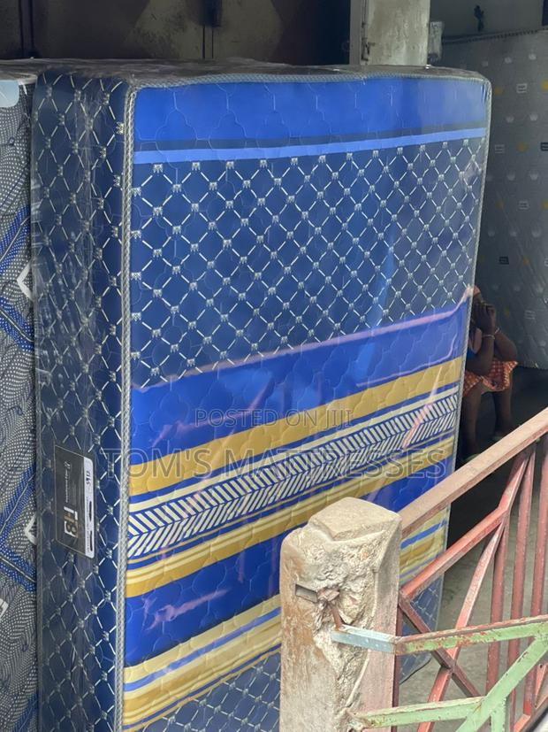 Fiber Mattress 12 Inches · Photo 1