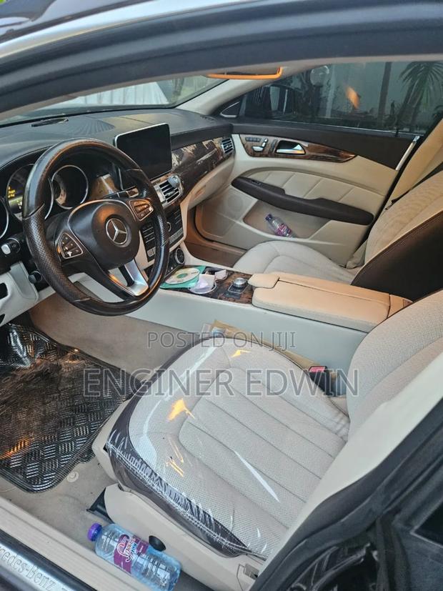 Mercedes-Benz CLS 2016 Brown photo 3