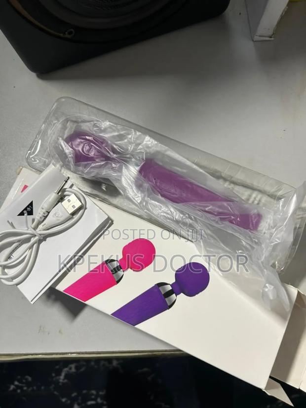 Magic Wand Adjustable Speed Vibrator S€× Toy · Photo 3