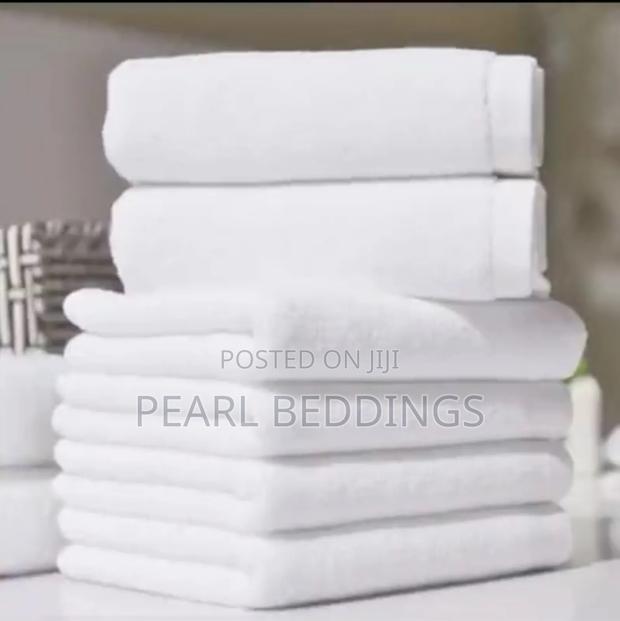 Premium 5star Hotel Quality Luxurious White Towels Available photo 7