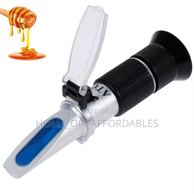 Honey Refractometer · Photo 4