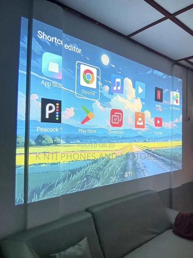 Smart Android Projector photo 3