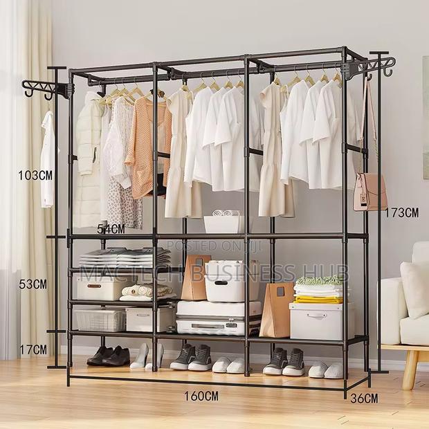 Portable Cloth Rack · Photo 4