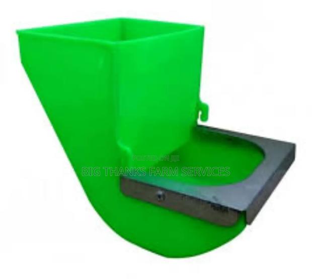 J Feeders,Green · Photo 2