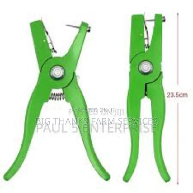 Tag Applicators · Photo 2