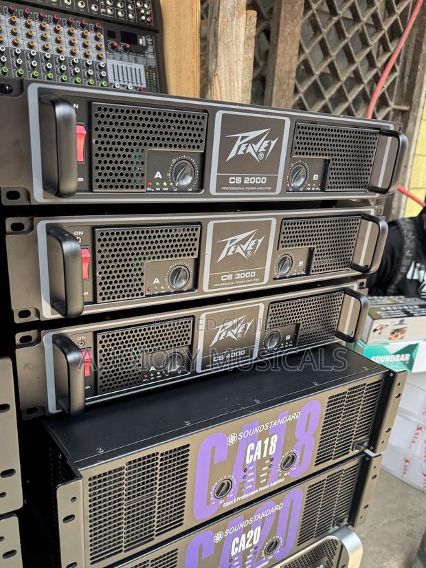 Peavey Cs - 2000watt Mid Amplifier · Photo 2