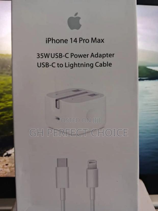 Ampedpower iPhone Type C Fast Charger · Photo 1