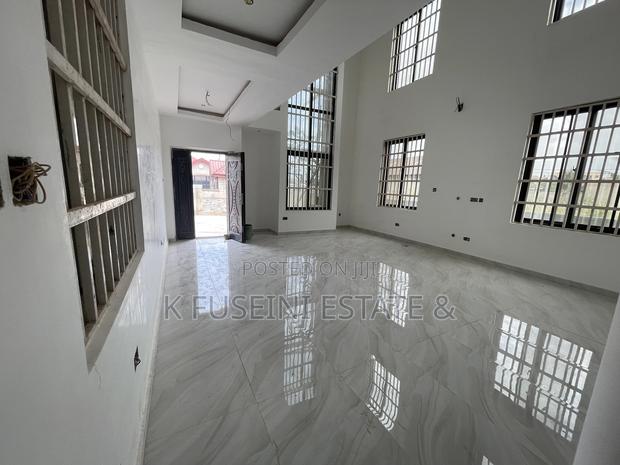 4bdrm House in K Fuseini Estate, Kumasi Metropolitan for sale photo 2