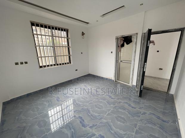 4bdrm House in K Fuseini Estate, Kumasi Metropolitan for sale photo 3