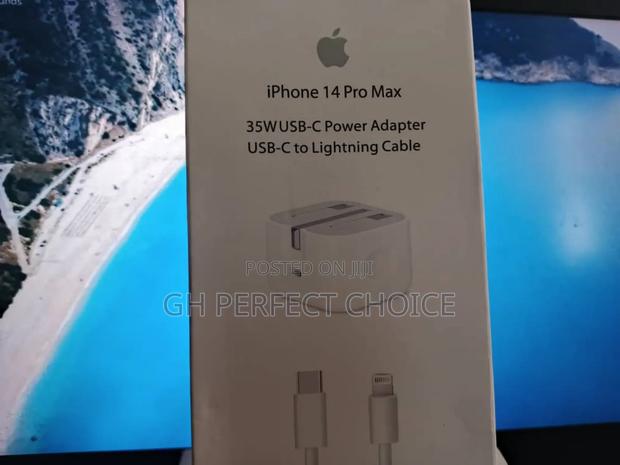 Chargewave Pro Fast Charging iPhone Type C Charger · Photo 1