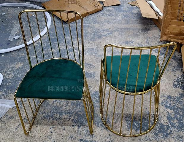 Chair(202) · Photo 3