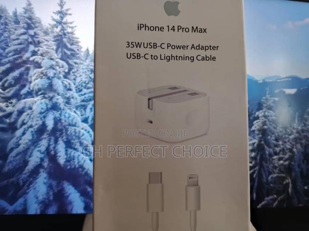 Chargesync Pro Fast Charging iPhone Type C Charger · Photo 1