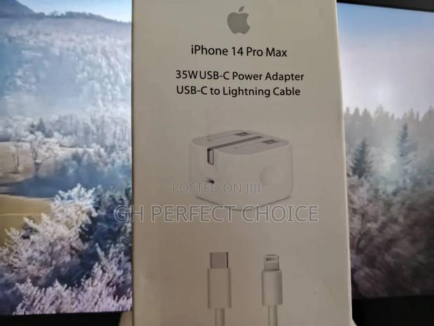 Chargesync Pro Fast Charging iPhone Type C Charger · Photo 2