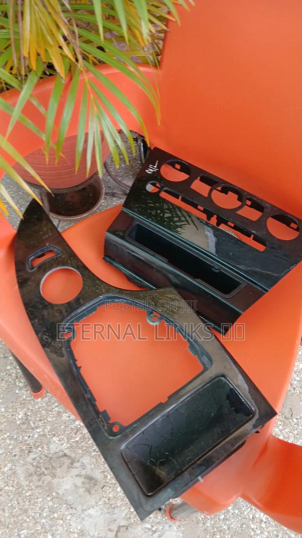 BMW E60 Center Console Panel and Ac Switch Panel photo 2