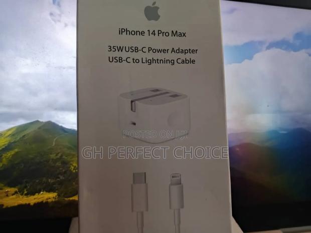 Apple's Ampzone Type C Fast Charger · Photo 2