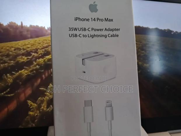 Apple's Powermaster Fast Charging Type C Charger · Photo 1