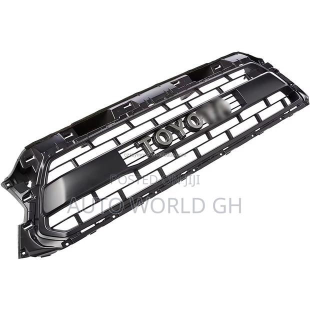 Toyota Tacoma Front Bumper Grill 2012-2015 photo 2