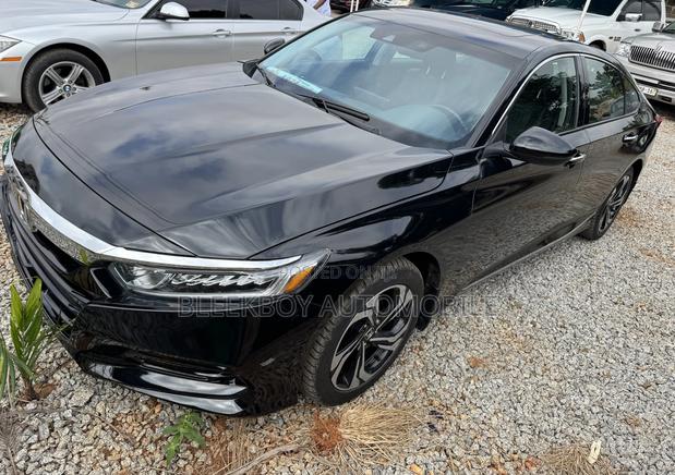 Honda Accord 2018 Black photo 2