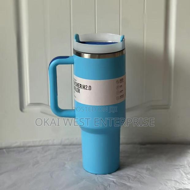 Stanley the Quencher H20 Cup 40 Oz