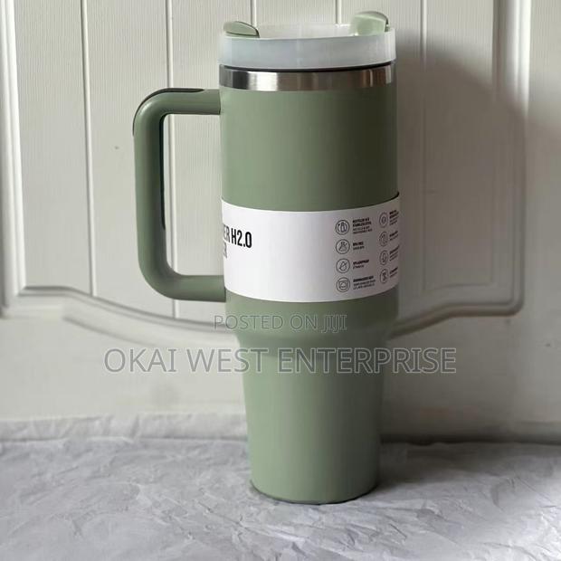 Stanley the Quencher H20 Cup 40 Oz photo 3