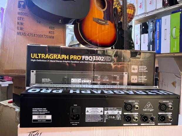 Behringer Ultragraph Pro Fbq3102hd 31-Band Stereo Equalizer · Photo 4