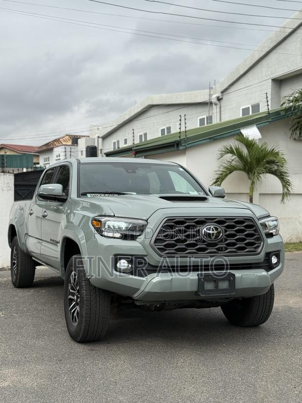 Toyota Tacoma TRD Sport Double Cab 6' Bed V6 AT 2023 Gray