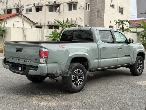 Toyota Tacoma TRD Sport Double Cab 6' Bed V6 AT 2023 Gray