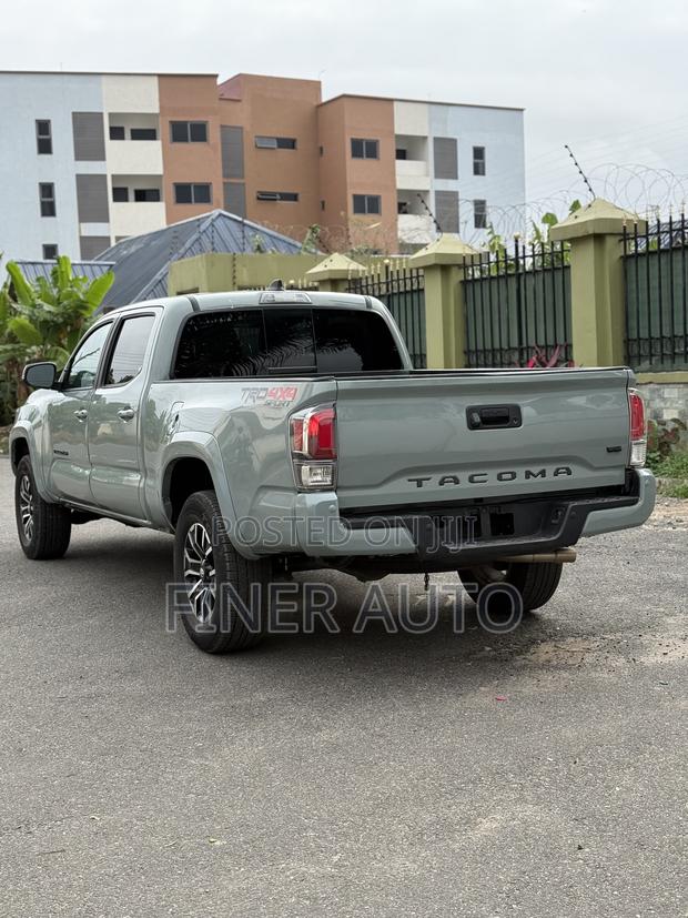 Toyota Tacoma TRD Sport Double Cab 6' Bed V6 AT 2023 Gray