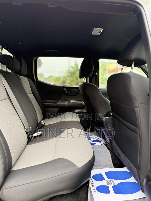 Toyota Tacoma TRD Sport Double Cab 6' Bed V6 AT 2023 Gray