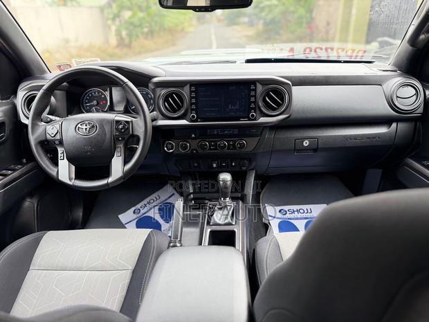 Toyota Tacoma TRD Sport Double Cab 6' Bed V6 AT 2023 Gray