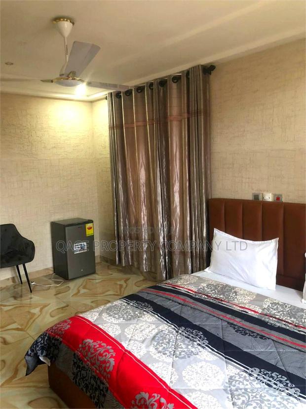 1 Bedroom Apartment Available for Short Stay in Lashibi photo 4
