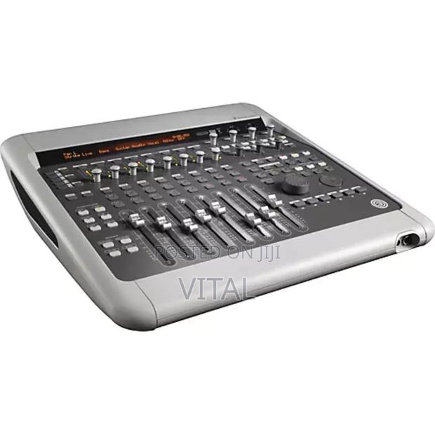Digi003 Multitrack Recording Console photo 2