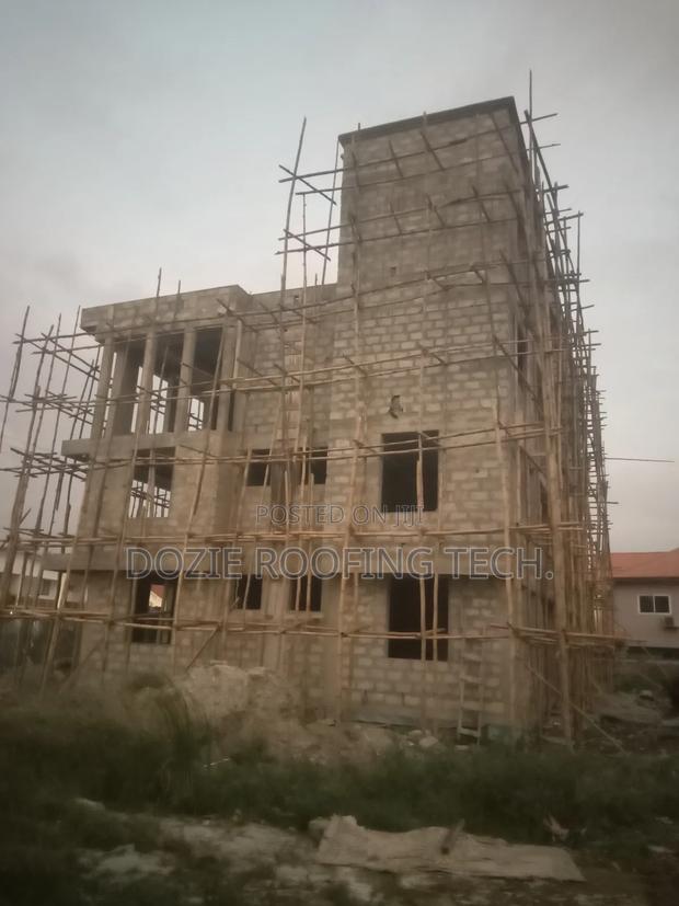 Bamboo Scaffolding · Photo 2