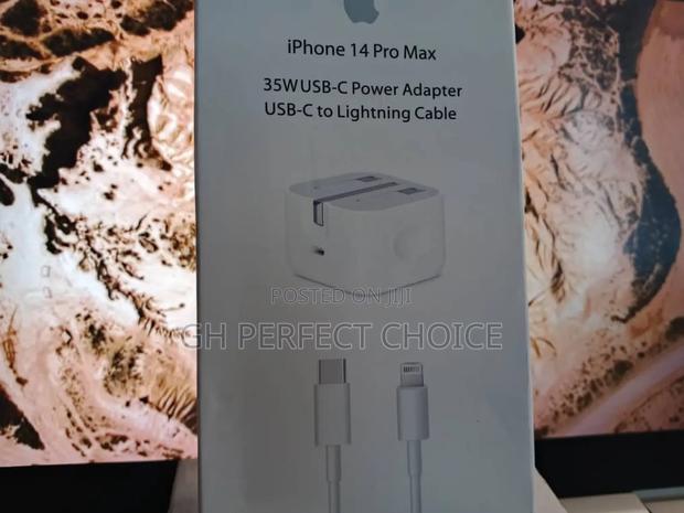 Turbocharge Pro iPhone Type C Fast Charger · Photo 1