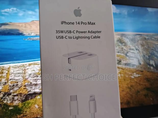Chargespark iPhone Type C Fast Charger · Photo 1