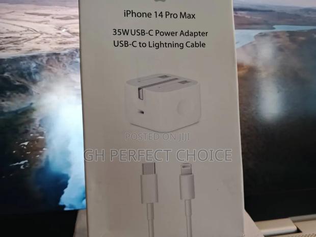 Chargespark iPhone Type C Fast Charger · Photo 2
