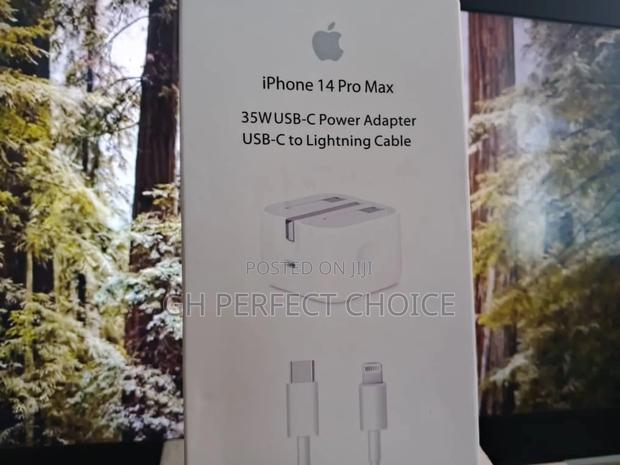 Chargestream Fast Charging iPhone Type C Charger · Photo 1