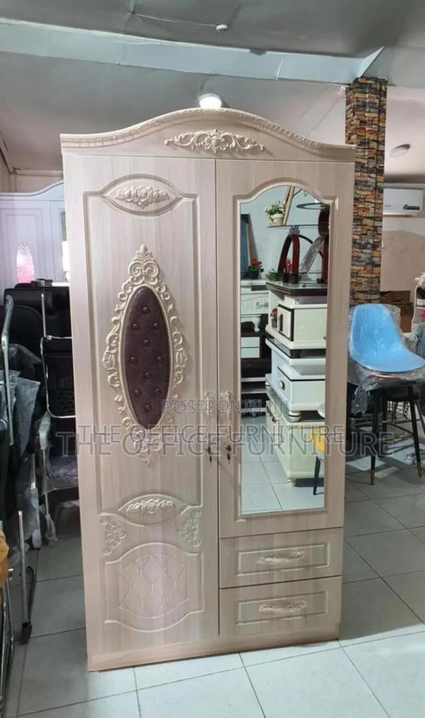 Light-Colored, Two-Door Wardrobe · Photo 4