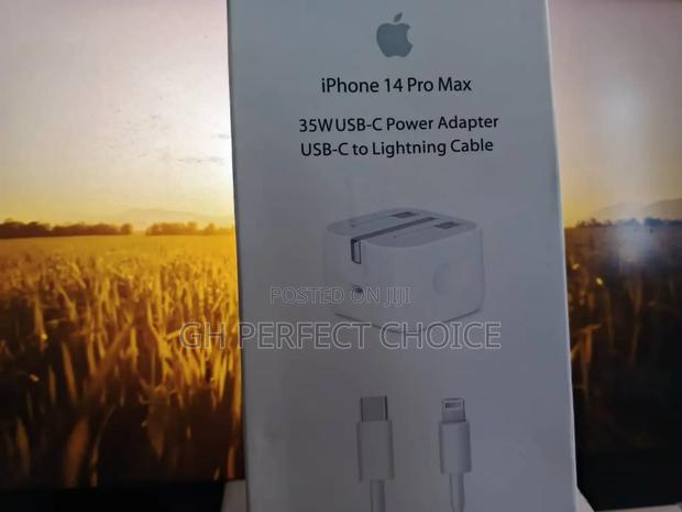 Apple's Ampboost Fast Charging iPhone Type C Charger photo 2