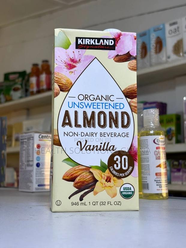 Organic Almond Vanilla · Photo 2