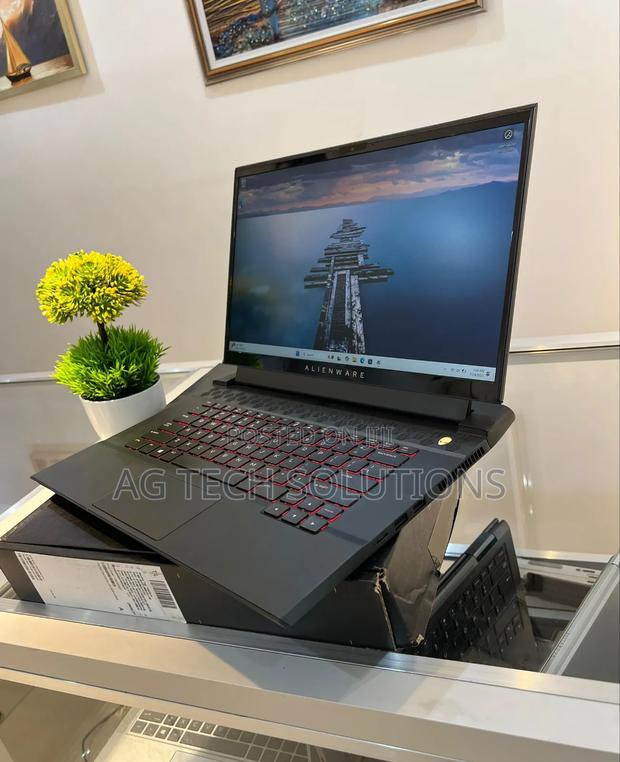 New Laptop Dell Alienware M15 R4 16GB Intel Core I7 SSD 512GB