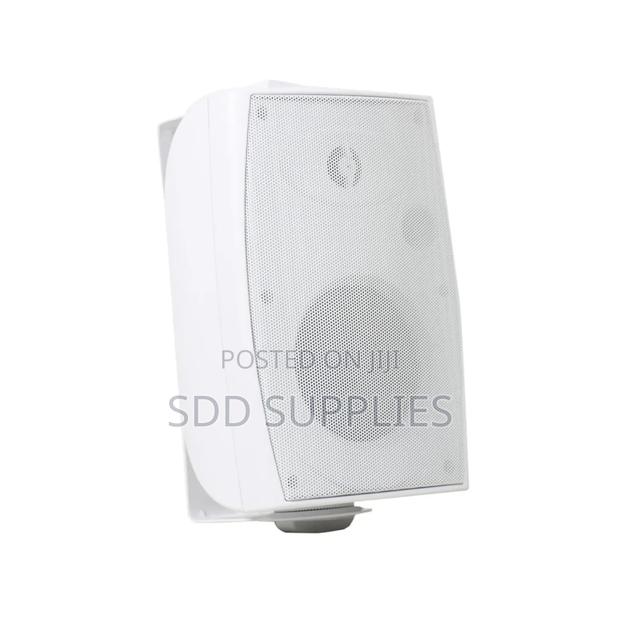 40 Watts Waterproof Outdoor Wall Speaker With Power Taps · Photo 3