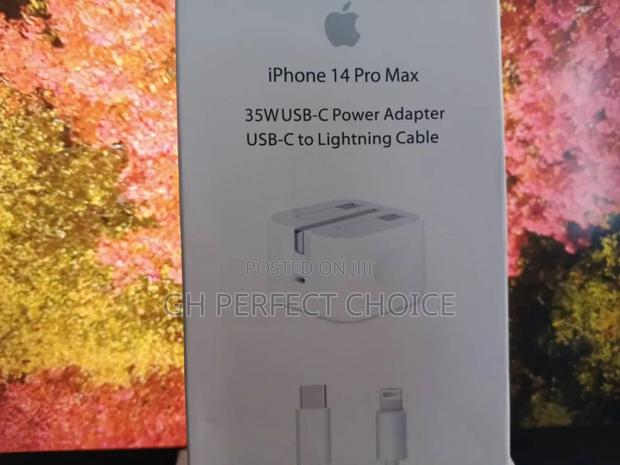 iPhone Chargehub Fast Type C Charger photo 2