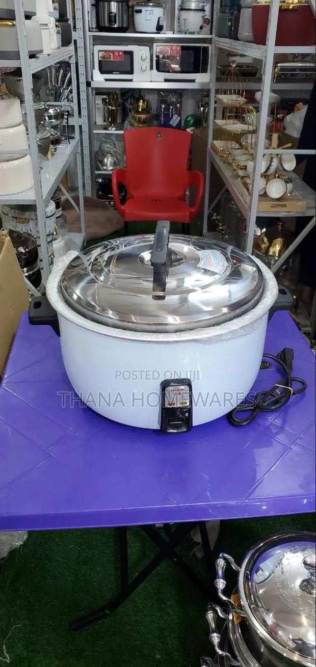 Commercial Electric Rice Cooker · Photo 3