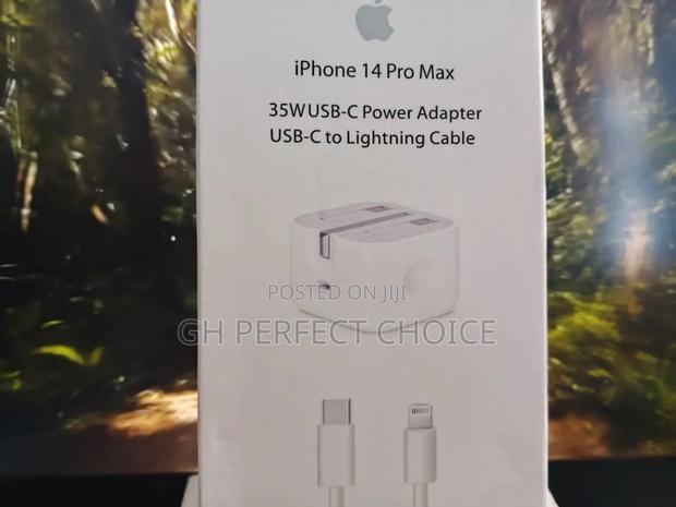 Voltvelocity Fast Charging iPhone Type C Charger photo 2