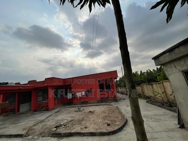 4bdrm House in K Fuseini Estate, Kumasi Metropolitan for sale photo 6