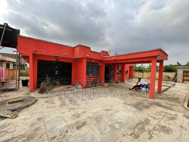 4bdrm House in K Fuseini Estate, Kumasi Metropolitan for sale
