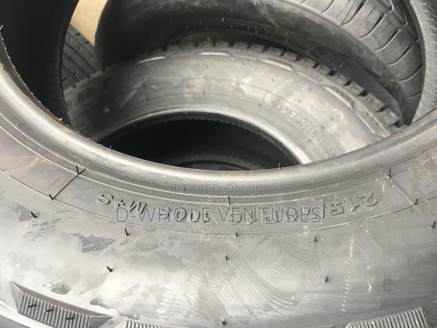 Quality Tyre 215/70r16 photo 3