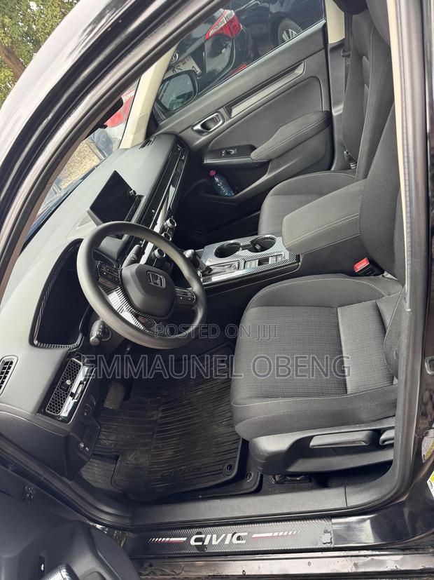 Honda Civic 2023 Black photo 4